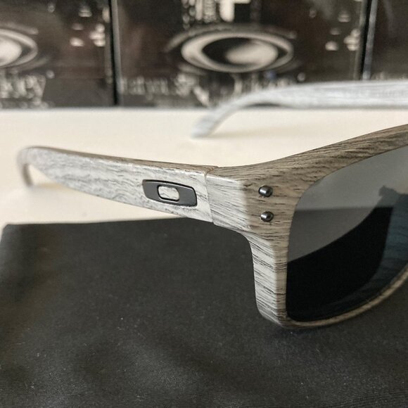 OO9102 Oakley Holbrook WoodGrain Prizm Polarized Sunglasses - Picture 3 of 6